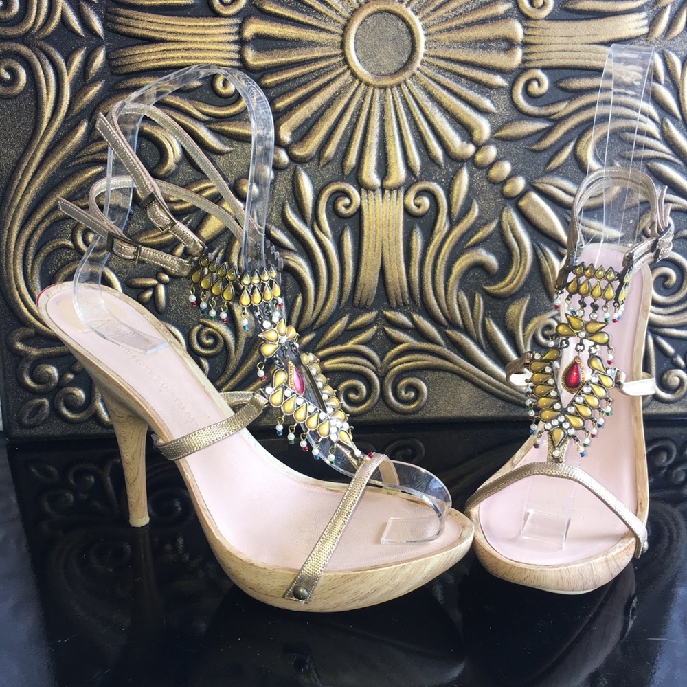 Authentic Giuseppe Zanotti Indian Heels 39 9